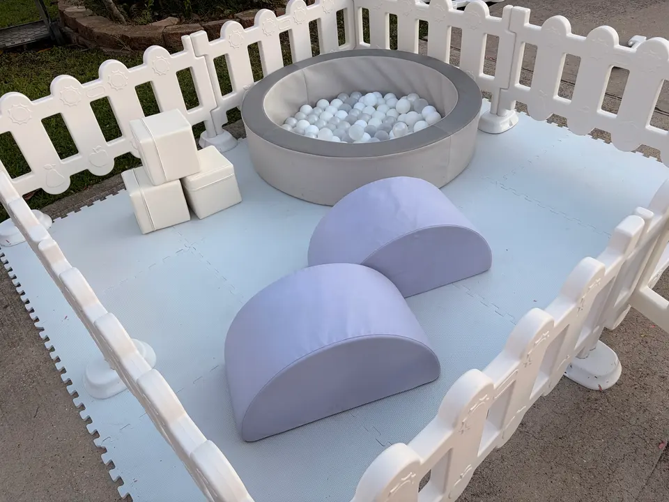 Micro Polar Bear Rental